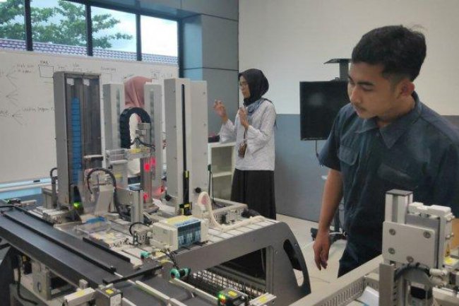 TEKNIK KONSTRUKSI DAN PERUMAHAN