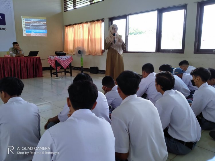 ROADSHOW LITERASI DIGITAL SEKTOR PENDIDIKAN