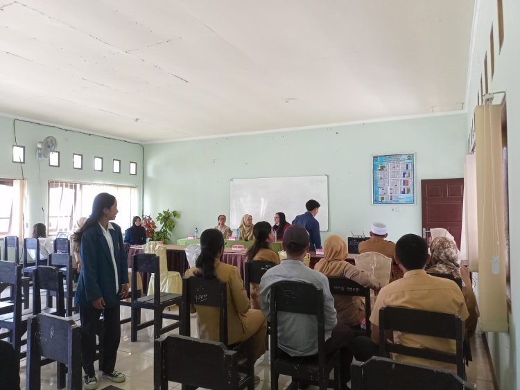 7 MAHASISWA UNRAM TERJUN LANGSUNG KE SMK NEGERI 6 MATARAM DALAM PROGRAM PLP