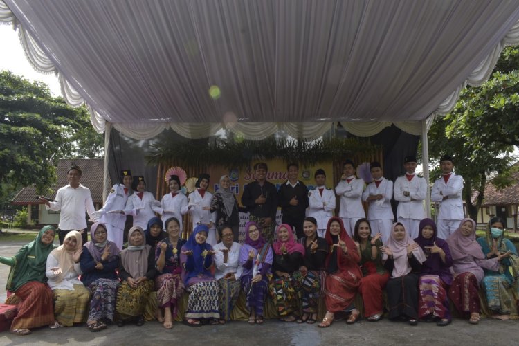 UPACARA HARI GURU (HGN) SMK NEGERI 6 MATARAM