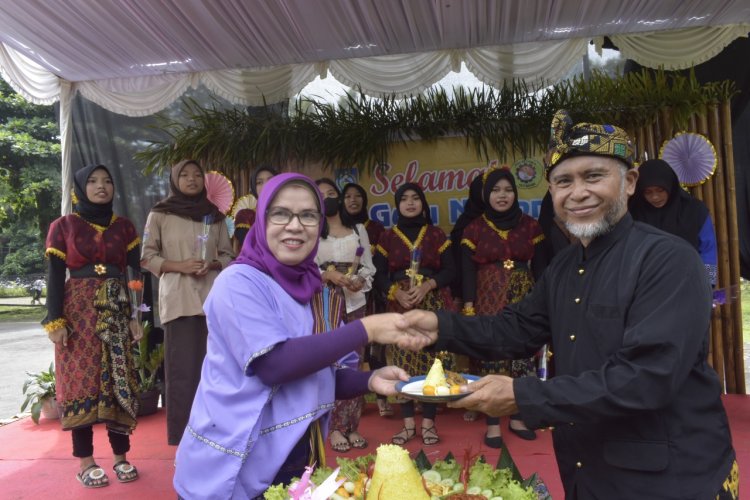 UPACARA HARI GURU (HGN) SMK NEGERI 6 MATARAM