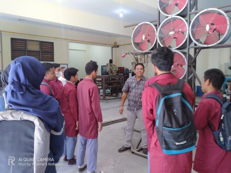 WISATA BELAJAR SMK NEGERI 6 MATARAM KE UNIVERSITAS MATARAM