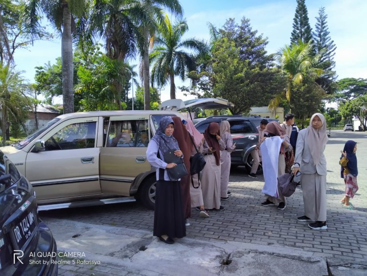 WISATA BELAJAR SMK NEGERI 6 MATARAM KE UNIVERSITAS MATARAM