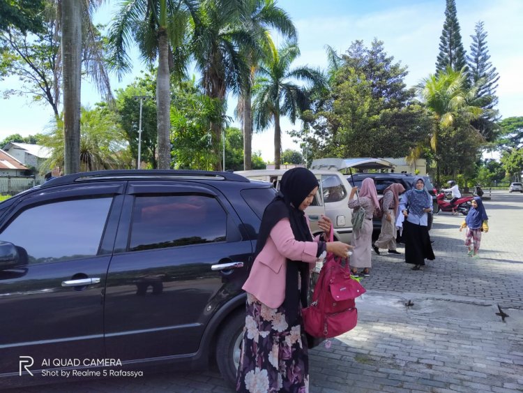 WISATA BELAJAR SMK NEGERI 6 MATARAM KE UNIVERSITAS MATARAM
