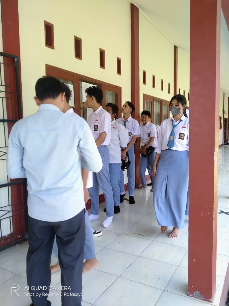 SMK NEGERI 6 MELAKSANAAN UJIAN SEKOLAH BERBASIS KOMPUTER (USBK)