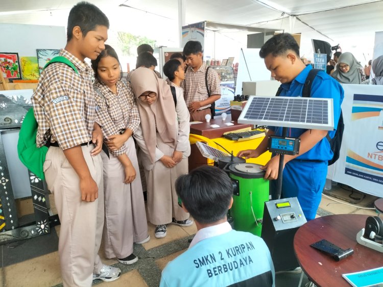 SISWA-SISWI SMK NEGERI 6 MATARAM MEMBAWA INSPIRASI DALAM EXPO NTB GEMILANG