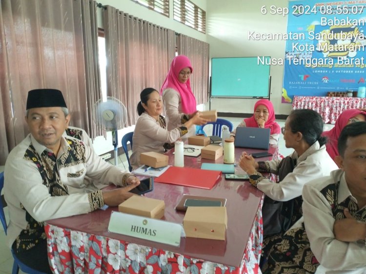 Workshop Peningkatan Kapabilitas GTK di SMKN 6 Mataram